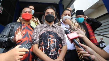 Roy Suryo Laporkan Menag Yaqut Soal Adzan ke Polda Metrol