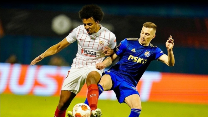 Pertandingan Dinamo Zagreb vs Sevilla. 