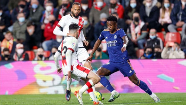 Pertandingan Rayo Vallecano vs Real Madrid. 