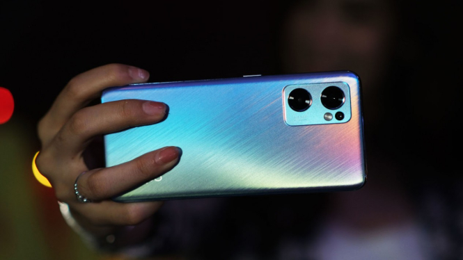 Oppo Reno7 5G.