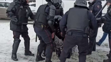 Demonstran antiperang di Yekaterinburg, Rusia ditangkapi aparat setempat