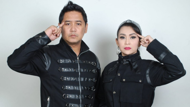 Ratna Listy dan Panglima Langit