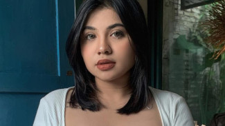 Keluar Penjara, Dea OnlyFans Bikin Perayaan Sambil Pamer Bukti Bebas Murni