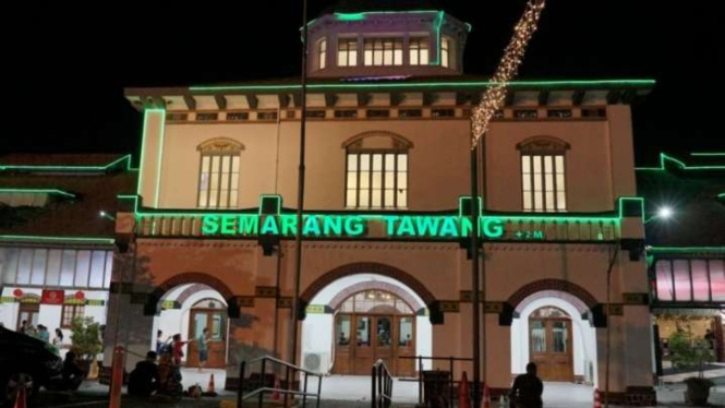 Stasiun Tawang Semarang.