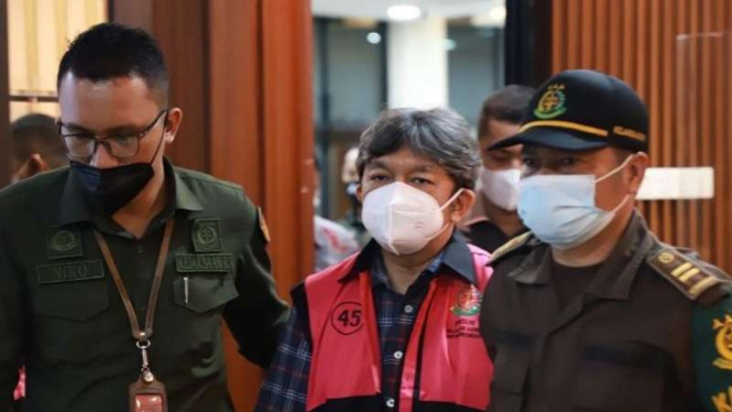 Tersangka korupsi Garuda Indonesia Albert Burhan.