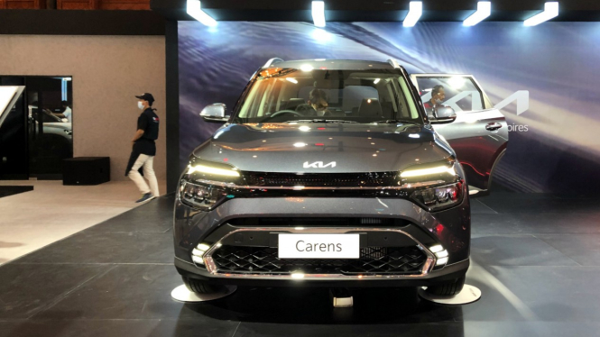 KIA Carens di Jakarta Auto Week 2022