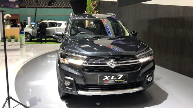 Suzuki XL7 dipamerkan di Jakarta Auto Week 2022