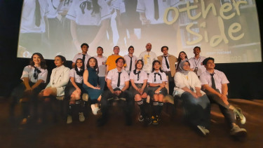 Para Pemain Film The Other Side