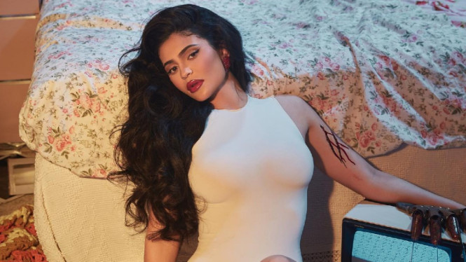 Kylie Jenner.