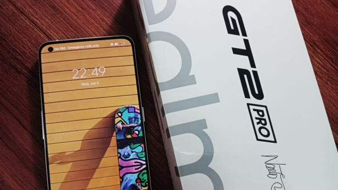 Realme GT 2 Pro.