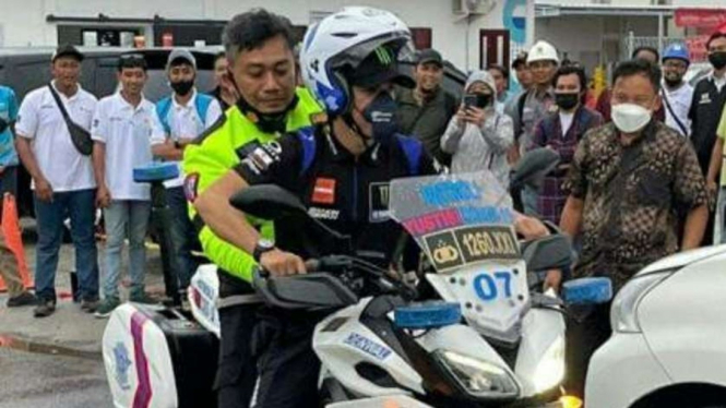 Aipda Lalu Dibonceng Pembalap MotoGP.