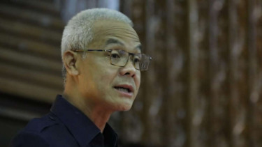 Gubernur Jawa Tengah Ganjar Pranowo mendukung vaksin booster jadi syarat mudik.