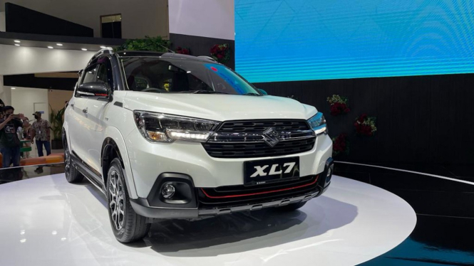 Suzuki XL7 Alpha FF