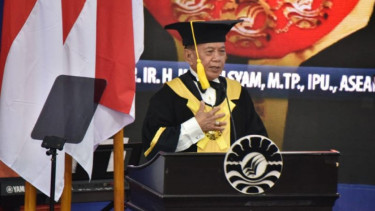 UNM Kukuhkan Syarief Hasan sebagai Guru Besar
