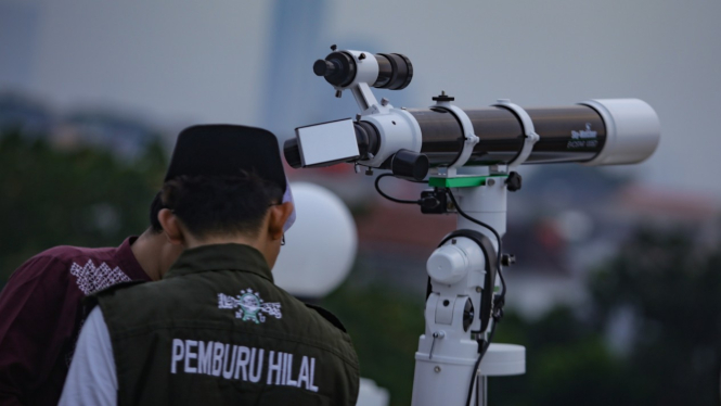 Pemantauan hilal.