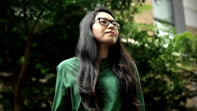 Carla dipecat dari tempat kerjanya sebagai pengatur lalu-lintas saat mempertanyakan gajinya yang tak kunjung dibayar oleh perusahaan. (ABC News: John Gunn)