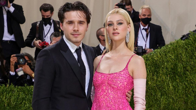 Brooklyn Beckham dan Nicola Peltz.