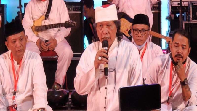Budayawan Muhammad Ainun Nadjib atau Cak Nun