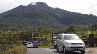 Pemandangan jalur alternatif mudik dari Semarang ke Yogyakarta.