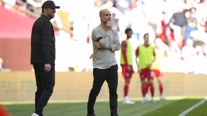 Pep Guardiola dan Juergen Klopp