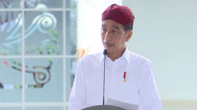 Presiden Jokowi.