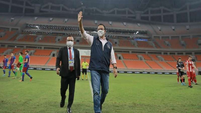 Anies Baswedan saat jabat Gubernur DKI dalam soft lauching Stadion JIS
