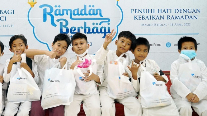 Kegiatan buka puasa bersama dan santunan anak yatim di bulan Ramadhan