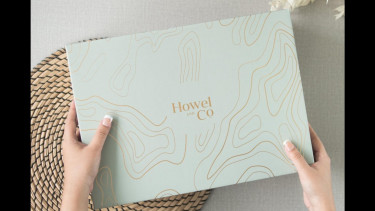 Box Hampers Howel and Co. 