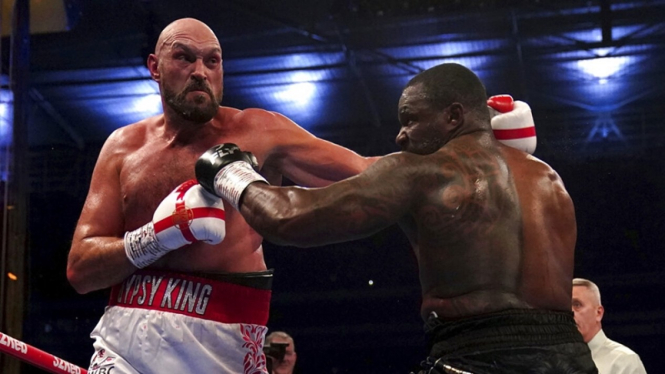 Tyson Fury melawan Dillian Whyte