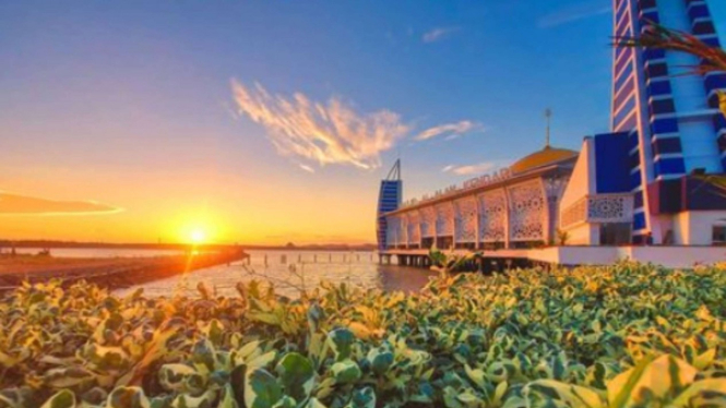 Masjid Al Alam