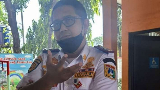 Kepala Terminal Kampung Rambutan Yulza Ramadhoni di Jakarta, Senin (25/4/2022). 