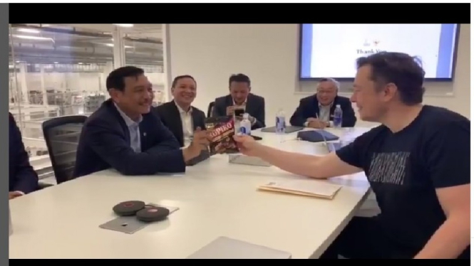 Luhut tawaran Kopiko ke Elon Musk