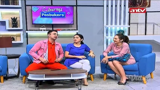 Raffi Ahmad, Angel Karamoy dan Enzy Storia di Sahurnya Pesbukers.