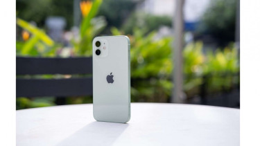 iPhone 12.