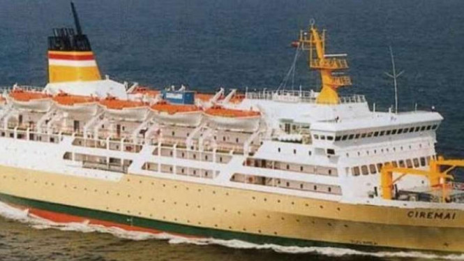 Kapal Pelni.