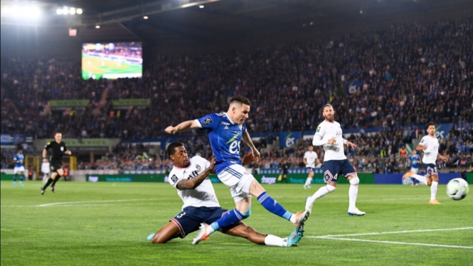 Pertandingan Strasbourg vs PSG.