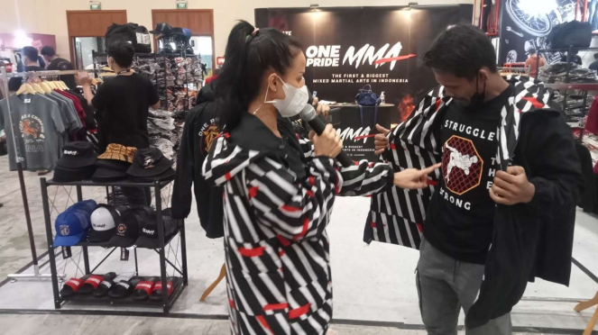 Petarung MMA Suwardi Ramaikan One Pride Sportswear JakCloth JCC