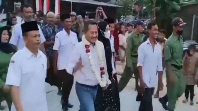 Crazy Rich Grobogan, Joko Suranto disambut meriah warga saat pulang kampung