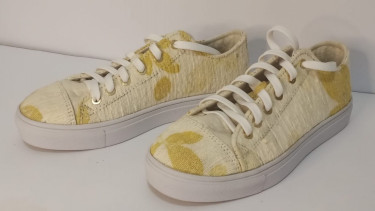 Sepatu Ulat Sutra Samia
