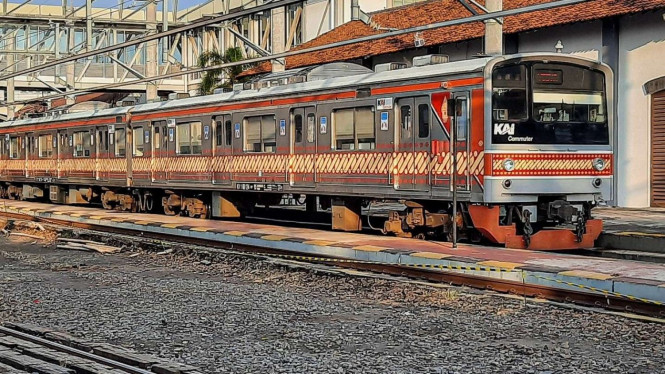 KRL Solo-Yogyakarta.
