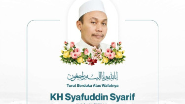 Poster ucapan duka atas wafatnya Kiai Syafruddin Syarif.