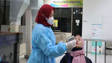 Pemeriksaan Covid-19 di Pelabuhan Tanjung Priok