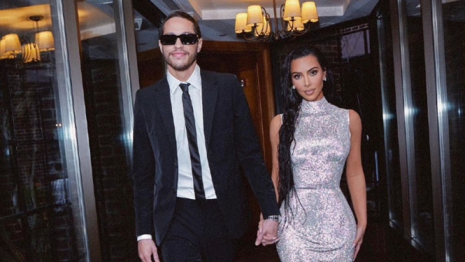 Pete Davidson dan Kim Kardashian.