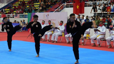 Tim pencak silat seni beregu Indonesia di SEA Games 2021