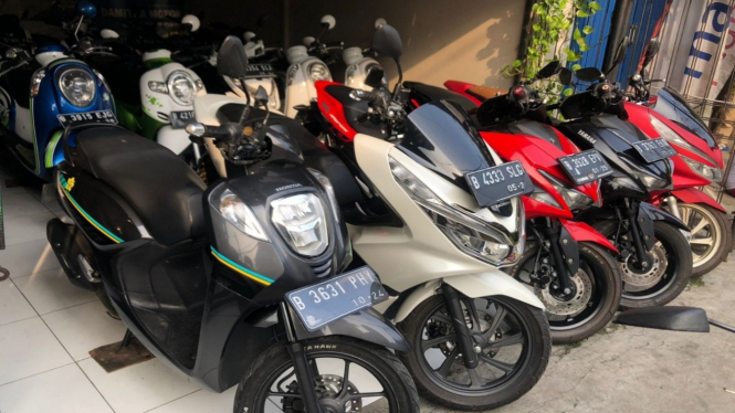Deretan Motor Bekas Matik di Showroom kawasan Jakarta Selatan