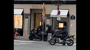 Aksi perampokan di toko perhiasan mewah Chanel di Paris pada siang bolong