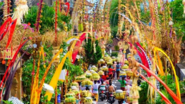 tradisi galungan di Bali
