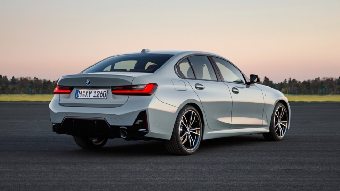 Ilustrasi gambar mobil BMW Seri 3 Facelift terbaru