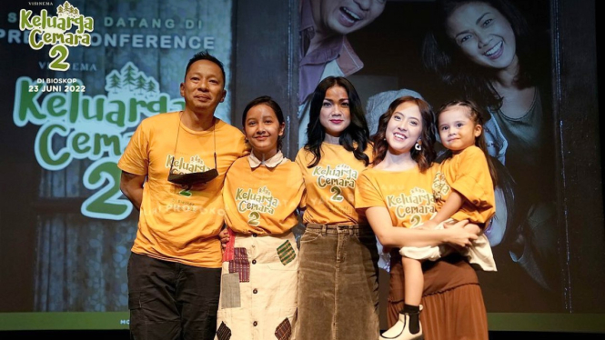 Para pemeran film Keluarga Cemara 2
