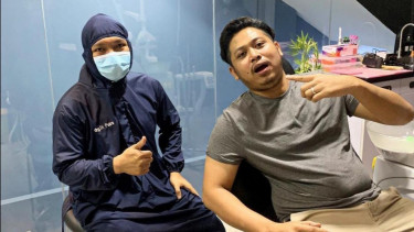 Dokter Gigi Tri Putra. 